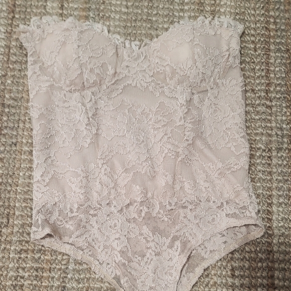 Nude Lace Bodysuit - Picture 1 of 3